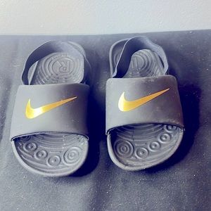 Nike slides size 8c boy/girl